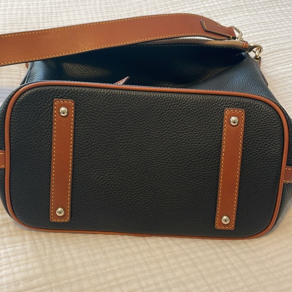 Dooney & Burke black leather shoulder bag - Picture 4 of 7